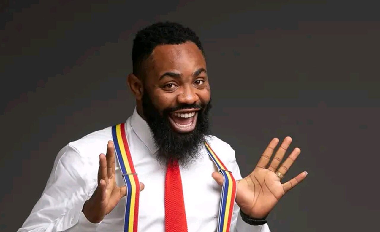 Comedian-Woli-Arole-1280x853-1-e1708446688994