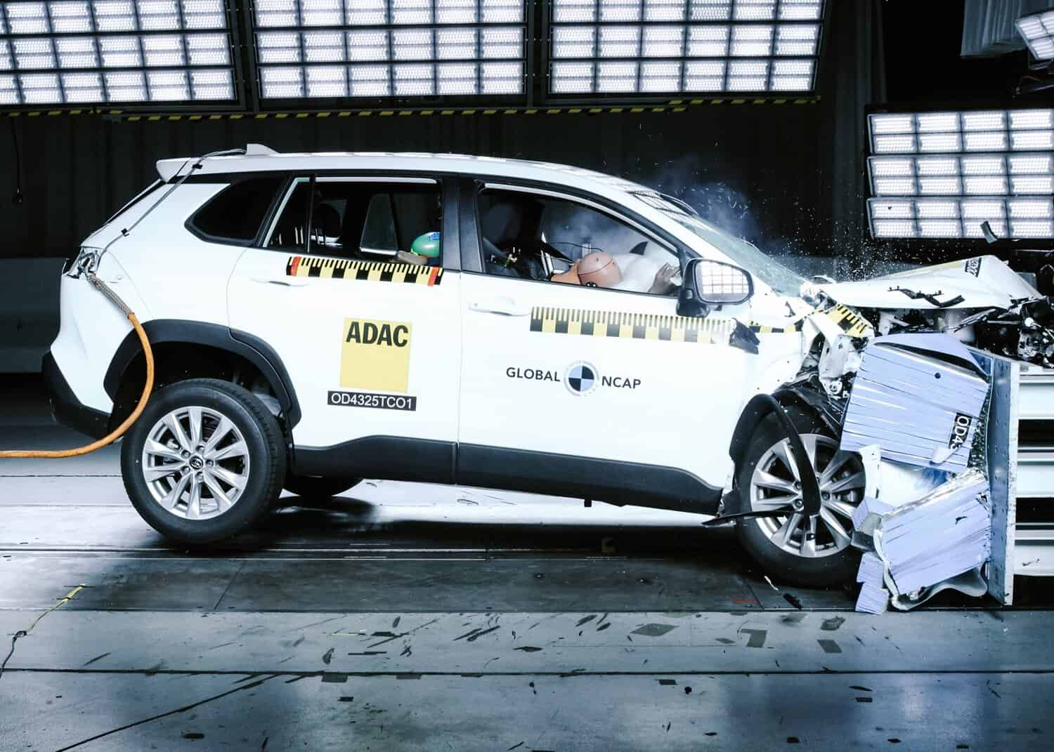 202601Toyota-Corolla-Cross-frontal-impact-2026