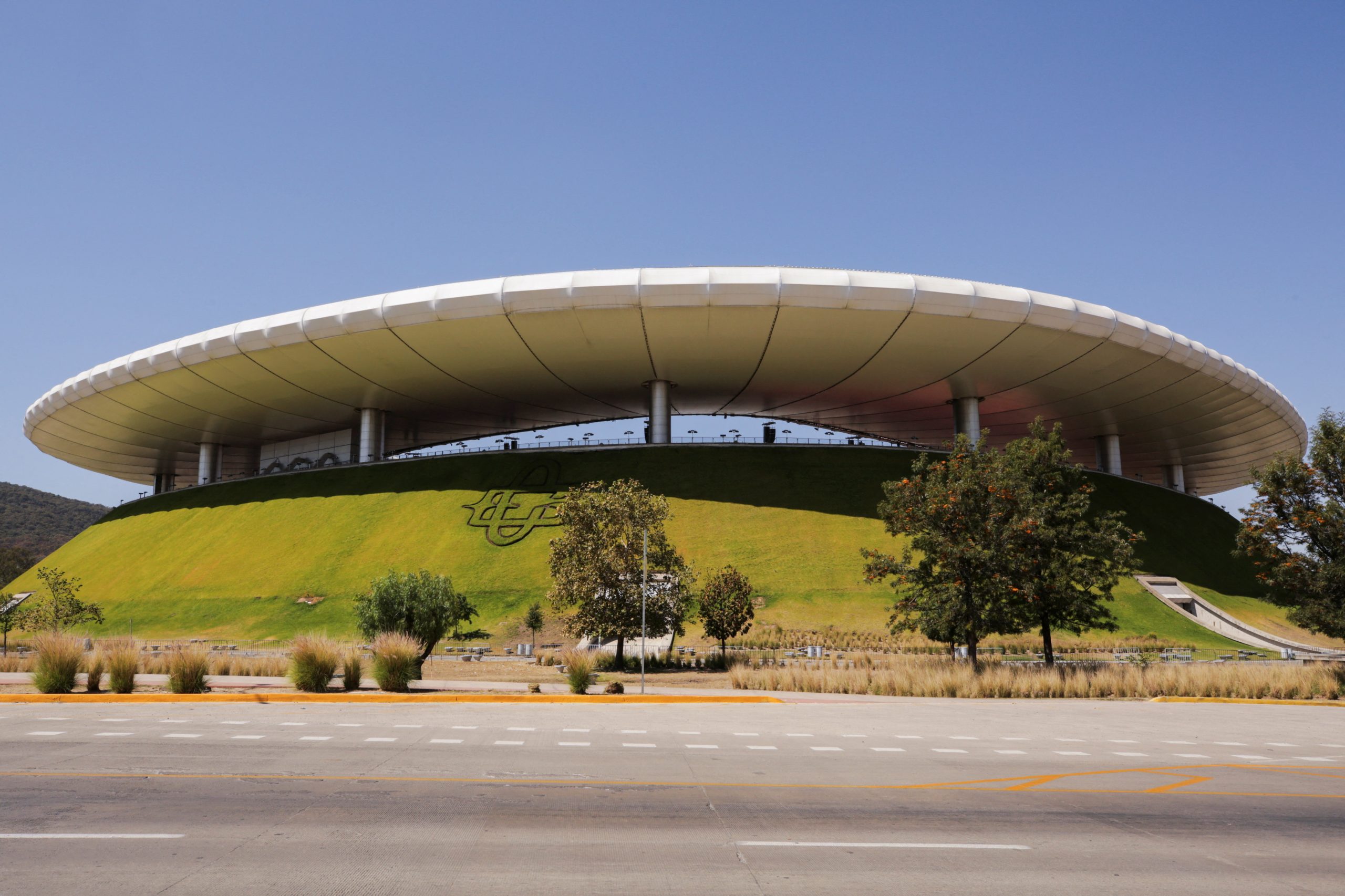 2026022026-02-24T004513Z_852816874_RC2XRJA2VZZL_RTRMADP_3_MEXICO-VIOLENCE-MENCHO-scaled-1