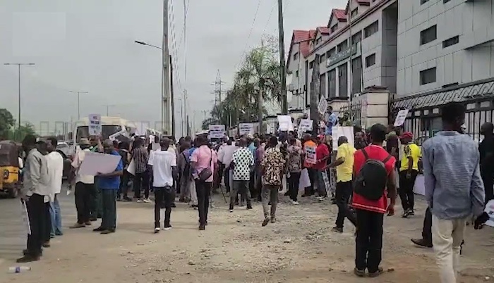 202602Food-And-Beverage-Workers-Protest-At-NAFDAC-Over-Job-Losses-Amid-Sachet-Alcohol-Ban