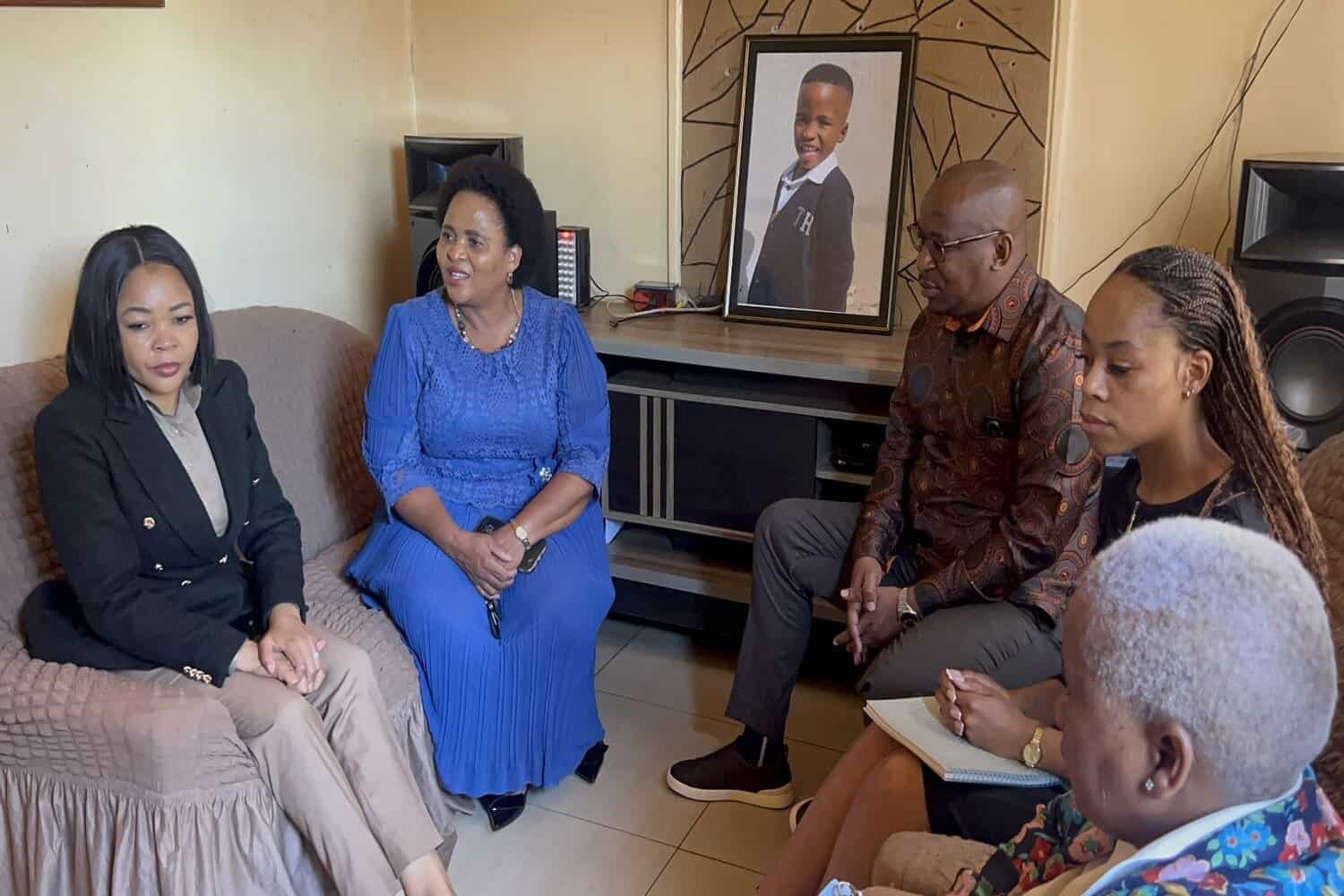 202602HBgZaRHX0AAXXl-