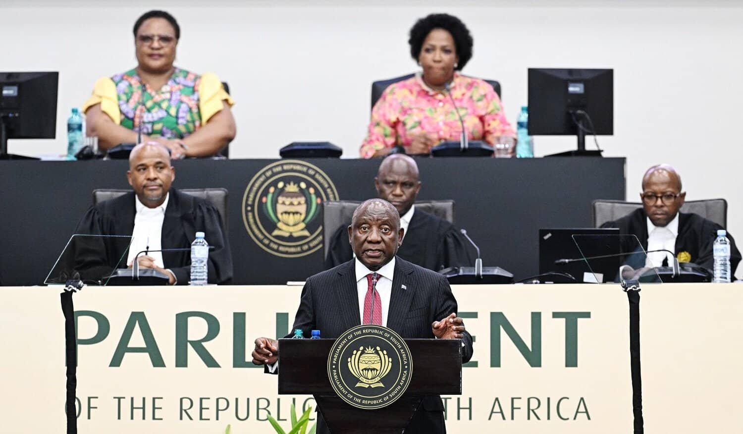 202602In-Cabinet-there-are-no-parties