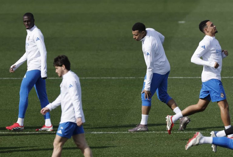 FBL-EUR-C1-REAL MADRID-TRAINING