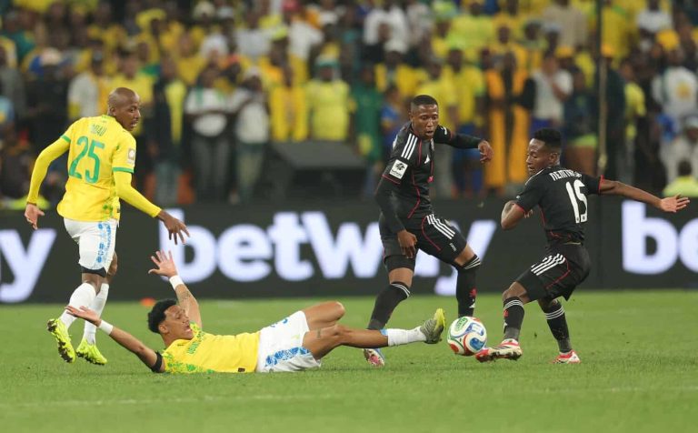 Football - Betway Premiership 2025/26 - Orlando Pirates v Mamelodi Sundowns - FNB Stadium - Johannesburg