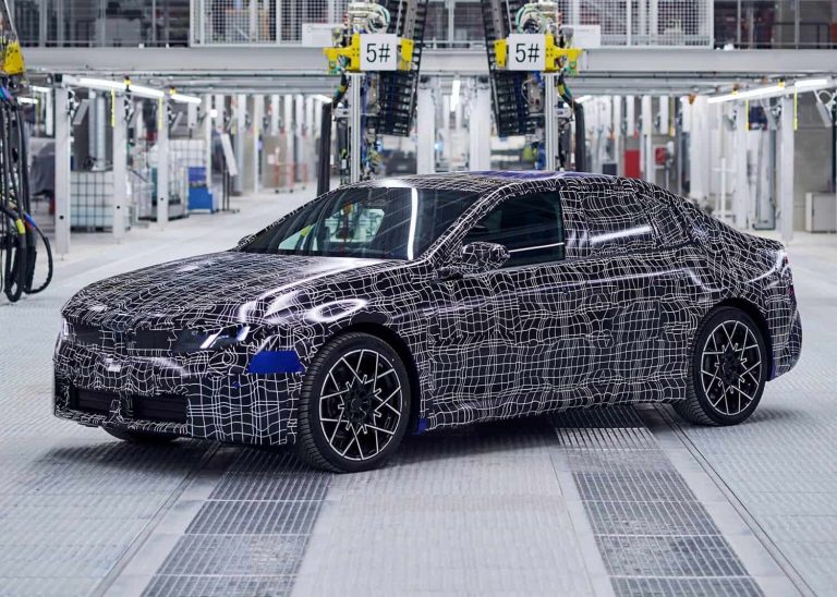 202602P90629351_highRes_camouflaged-pre-seri