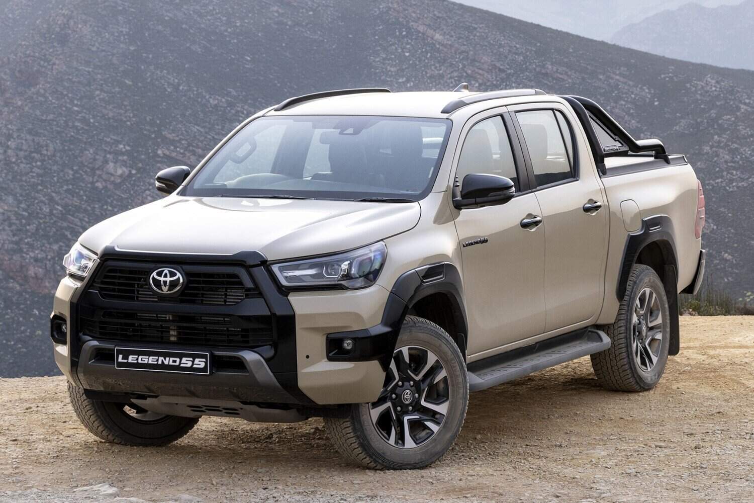 202602Toyota-Hilux