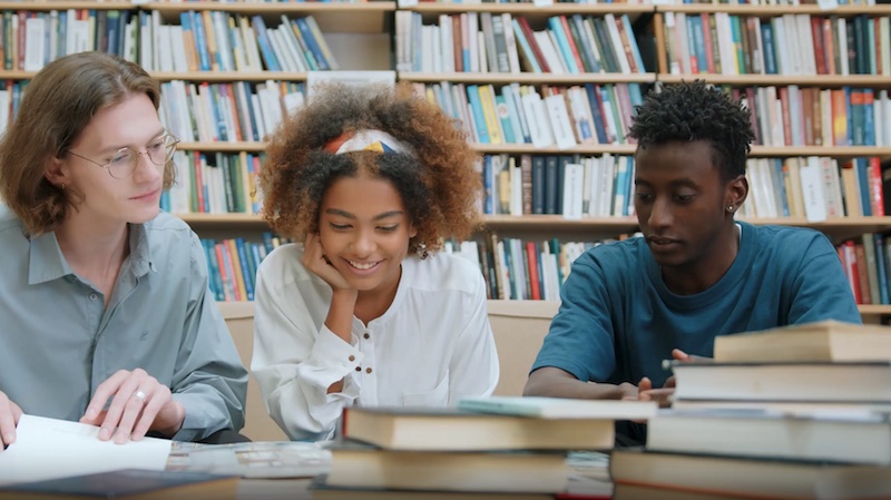 202602University-students-in-the-library
