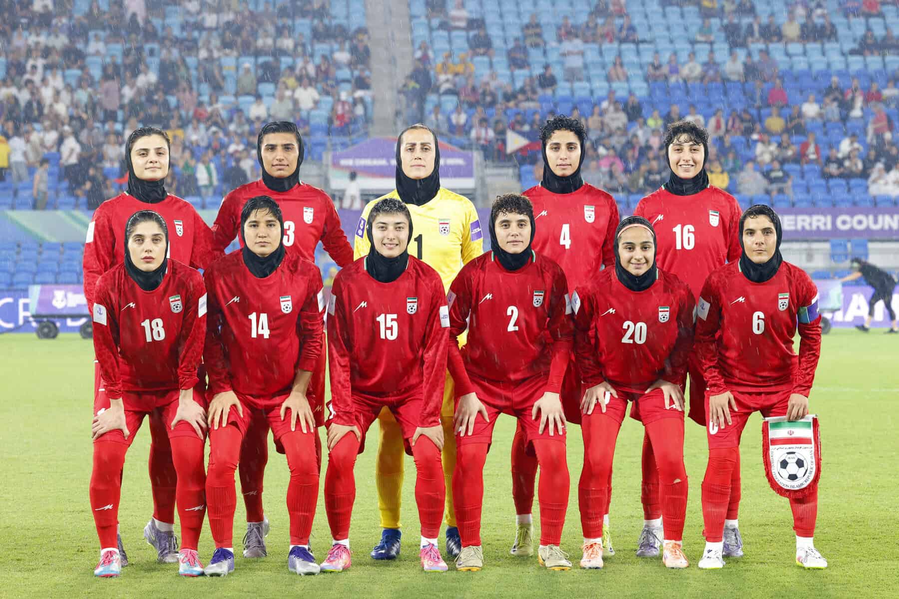 FBL-AFC-WOMEN-IRI-PHI