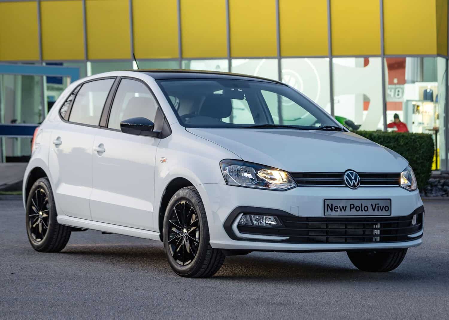 202603Black-Style-VW-Polo-Vivo_Static_002