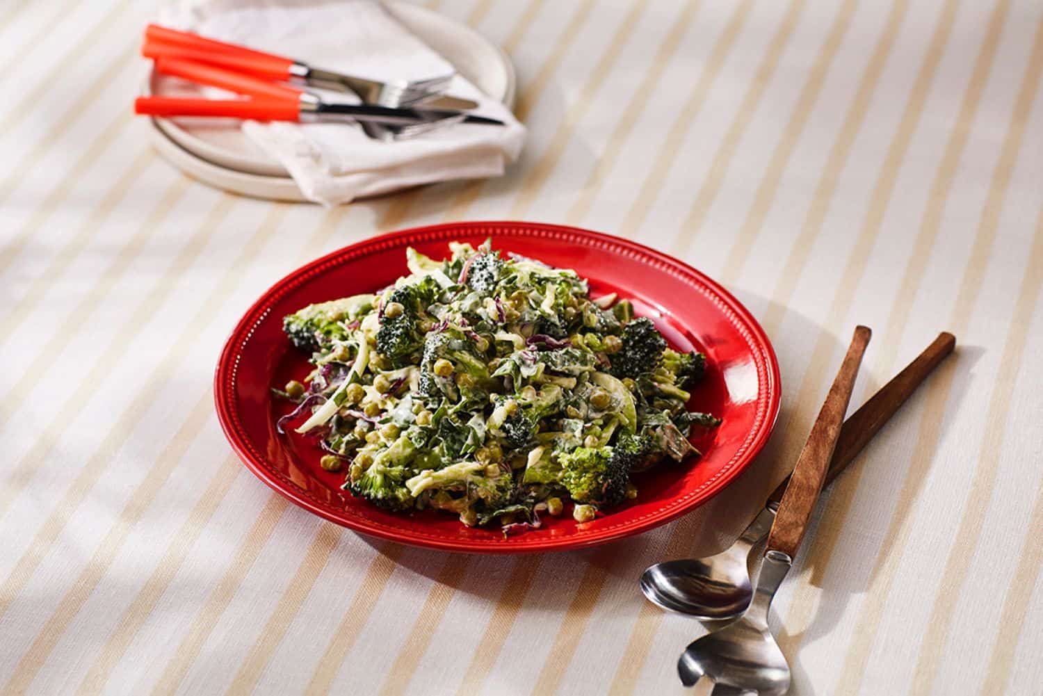 202603KOO_CYP_Emoji-Eats_Web_Day-3_Broccoli-and-Pea-Slaw