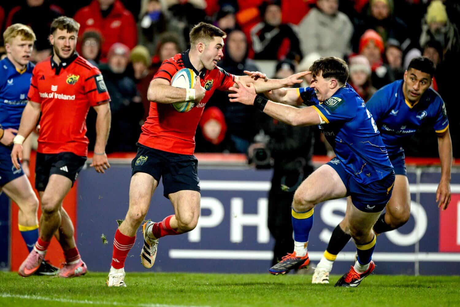 202603Munster-flyhalf-Jack-Crowley