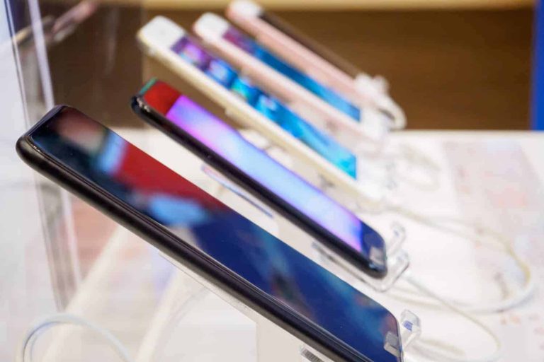 202603Smartphones-2