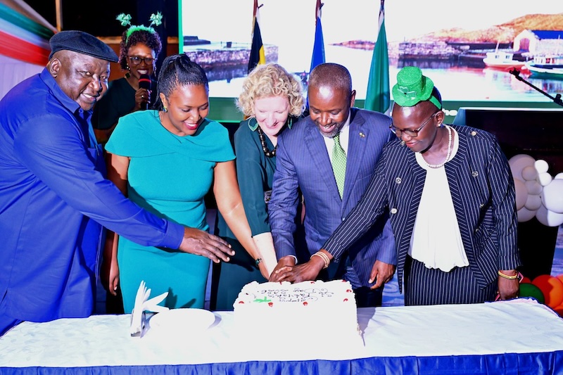 202603St-Patricks-Day-cake-cutting