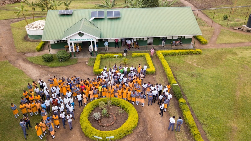 202603Students-infront-of-an-administration-block
