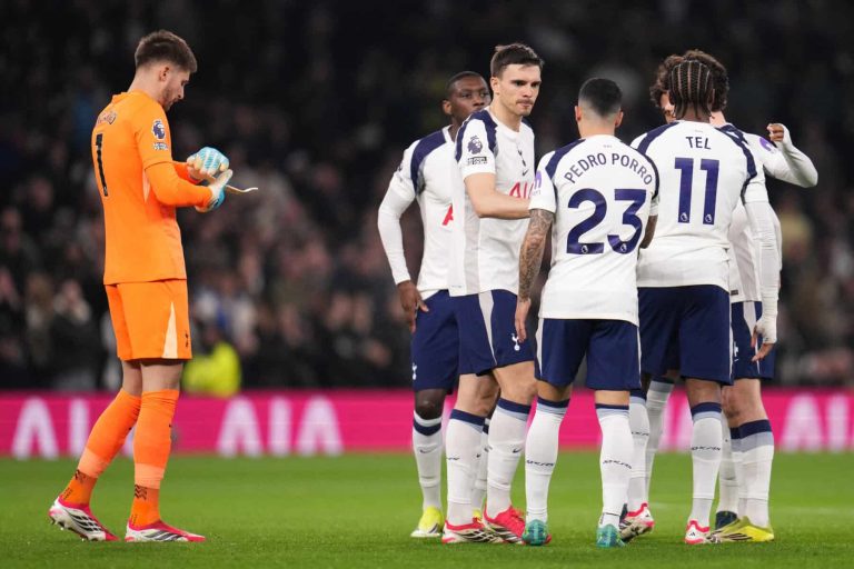 Tottenham Hotspur v Crystal Palace - Premier League