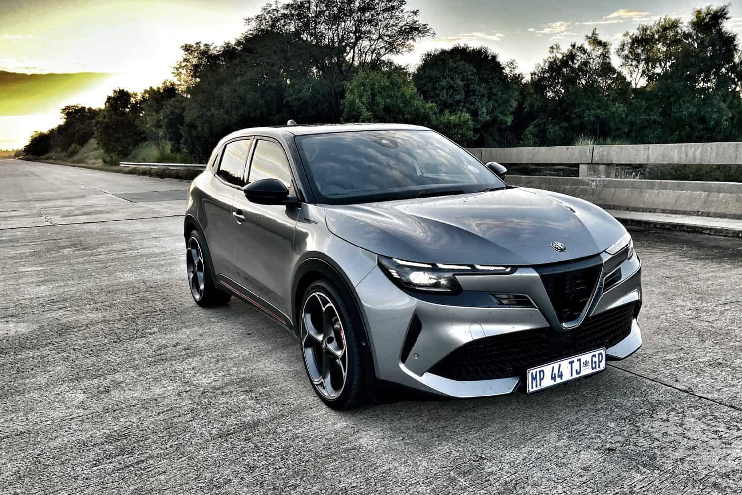 202603alfa-romeo-junior-front-web