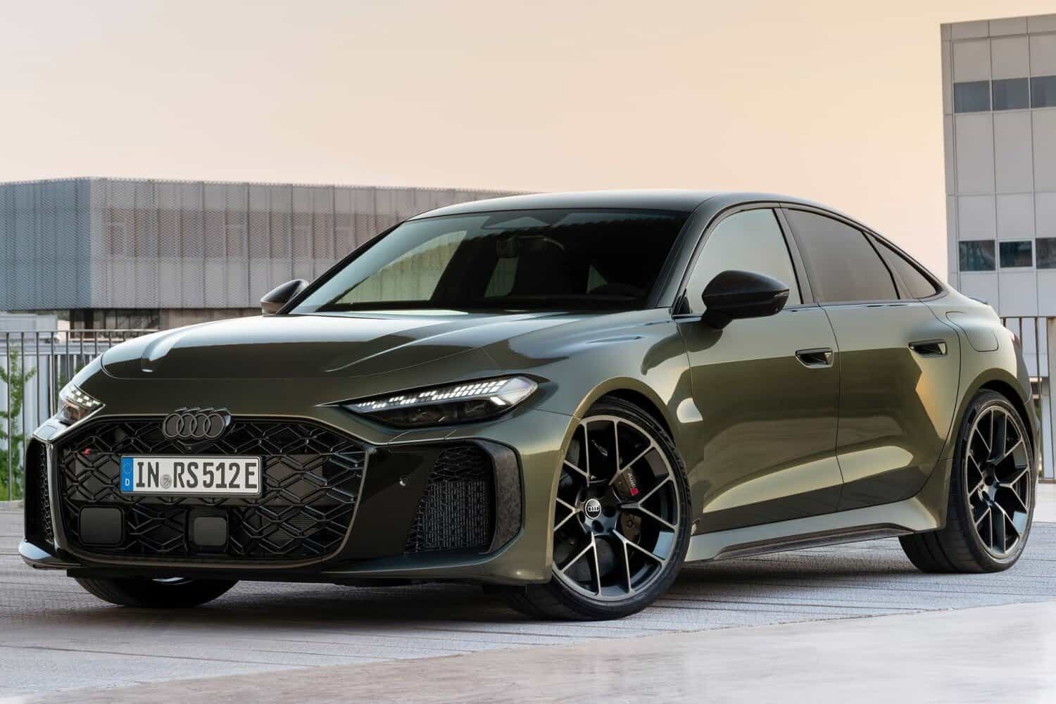 202603audi-rs5-sedan-front