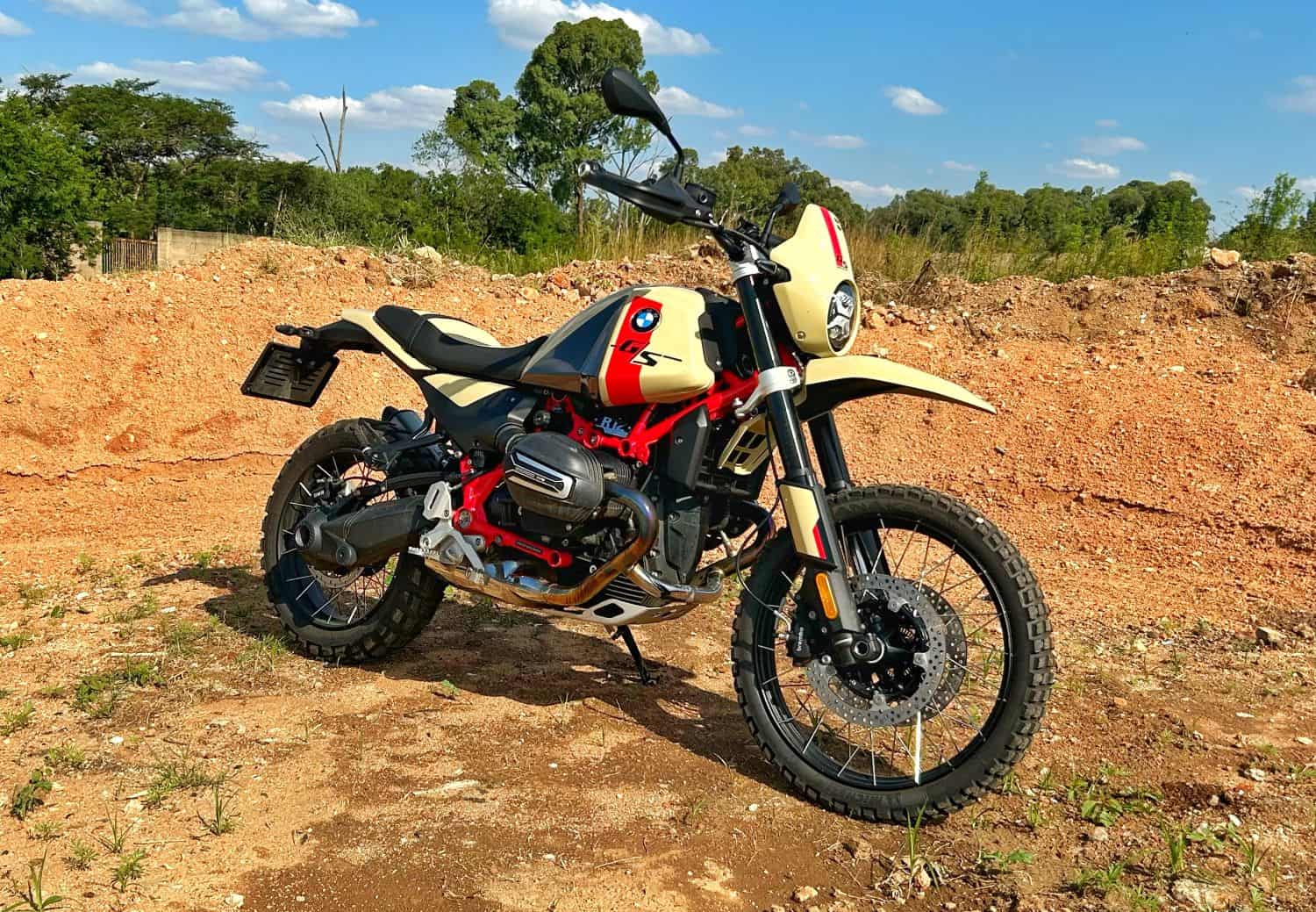 202603bmw-r12-gs-side