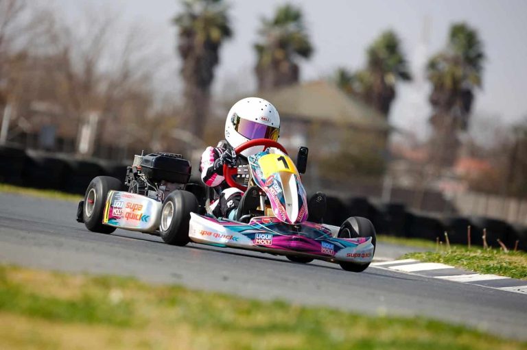 202603go-karting-female