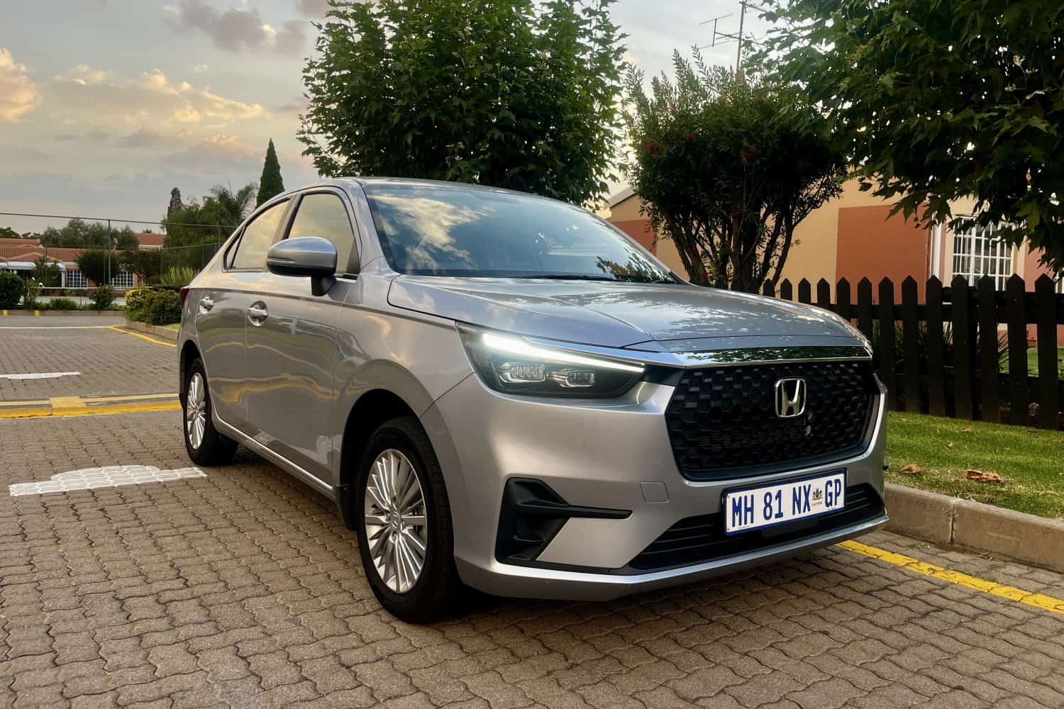 202603honda-amaze-front-web