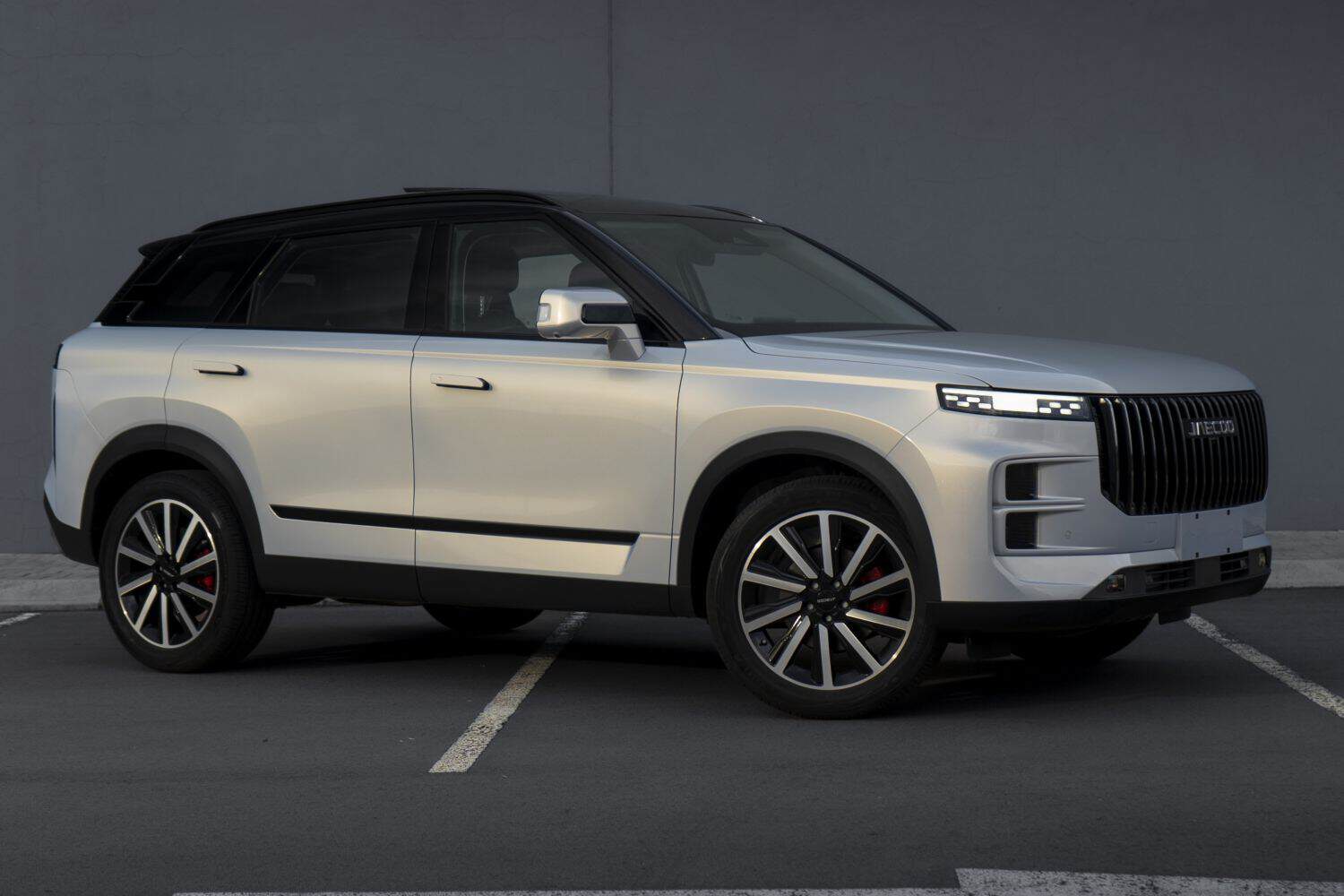 202603used-jaecoo-j7-offers-affordable-premium-suv