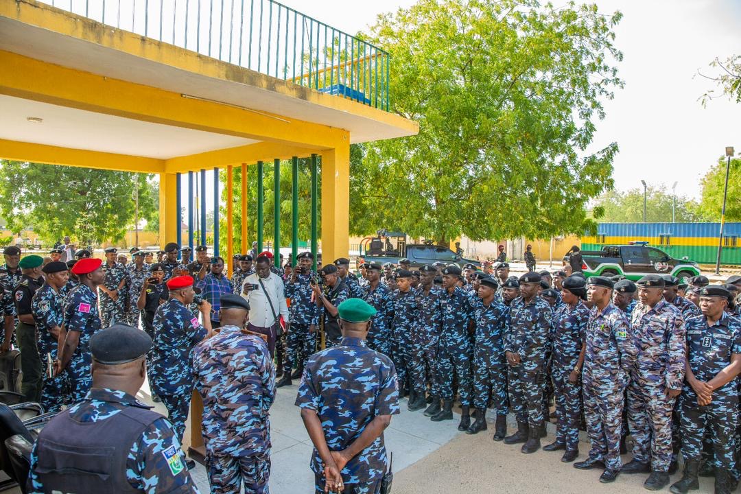 4df79ba9-a3a5-4a6d-9d45-0e9e730d73e8