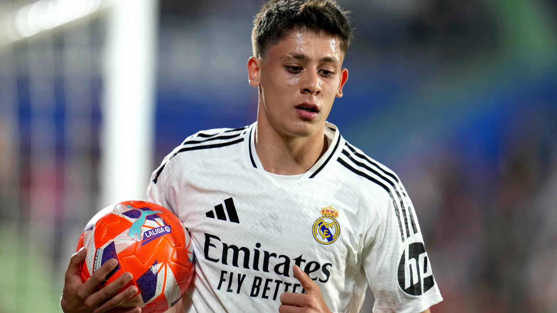 GettyImages-2211656793-1745445055