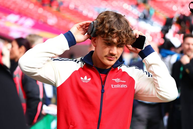 fe89ddf7-42e5-466d-a12f-ea0f1cc0f75f