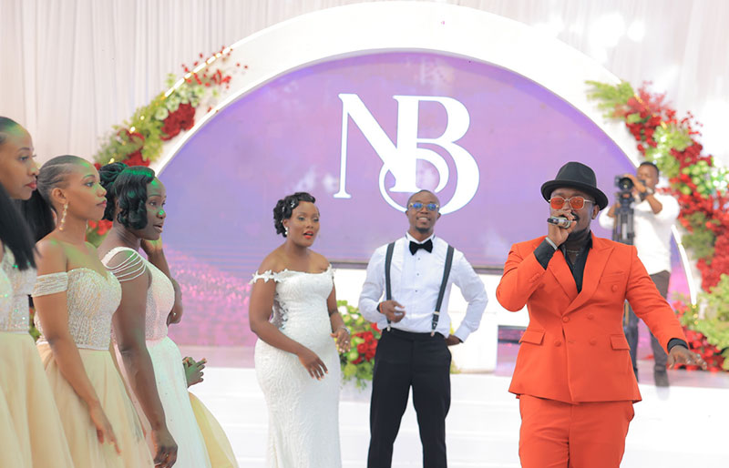 202508Ykee-Benda-performs-at-Nicholas-wedding