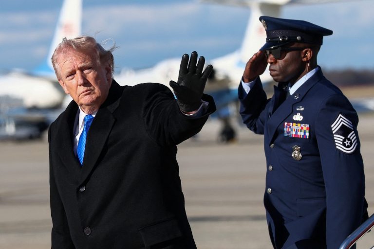 2026032026-03-23T213338Z_608350150_RC2LAKAYXZ50_RTRMADP_3_USA-TRUMP-scaled-1