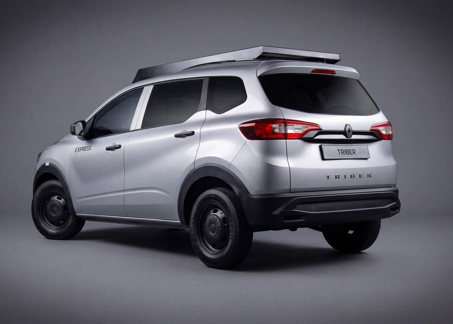 2026042-Rear-3-4-View-Studio