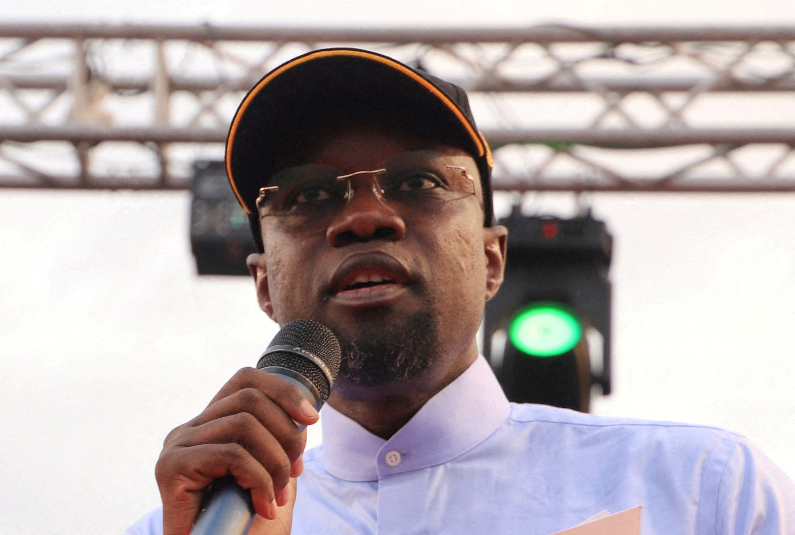 2026042026-04-04T072836Z_1756327848_RC2ISHAT04H3_RTRMADP_3_IRAN-CRISIS-SENEGAL-scaled-1