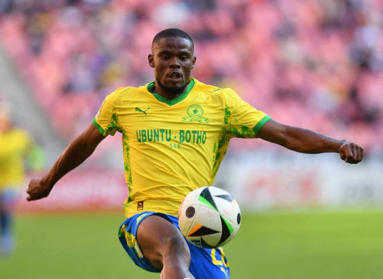 Football - 2025/26 Betway Premiership - Chippa United v Mamelodi Sundowns - Nelson Mandela Bay Stadium - Gqeberha