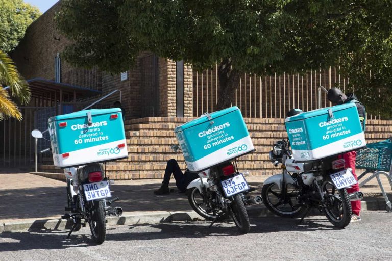 Major supermarkets' online delivery service to continue during the lockdown