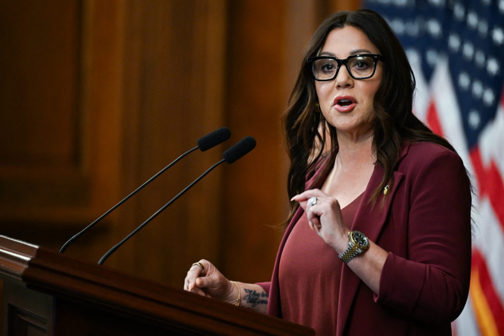 U.S. government shutdown enters 35th day