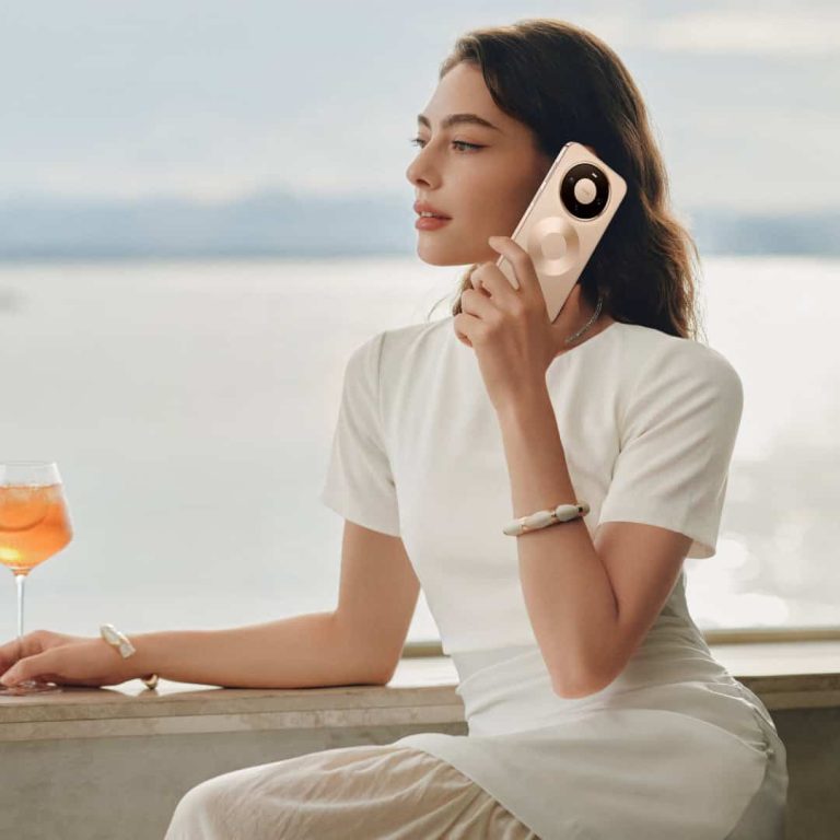 202604HUAWEI-Mate-80-Pro-Female-1