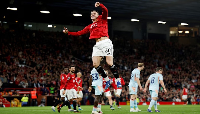 202604Man-United-Beat-Brentford-2-1-To-Move-Within-Two-Points-Of-Champions-League-Return