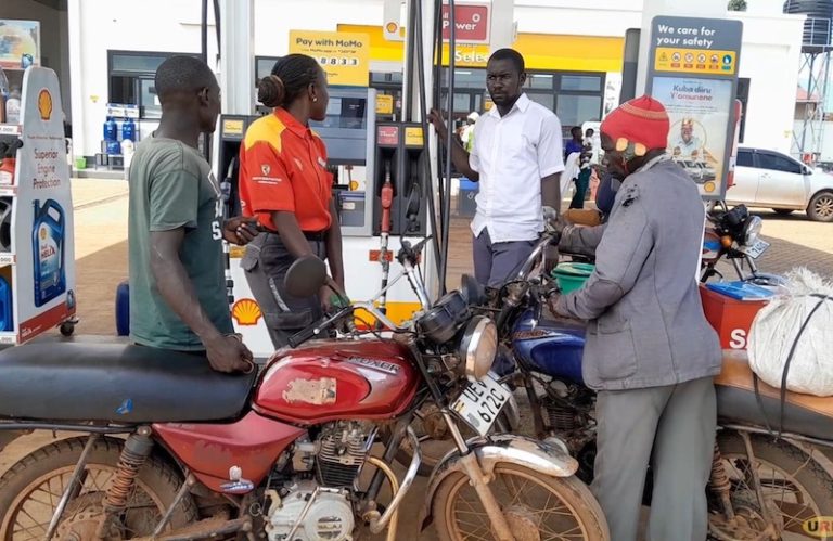 202604Motorists-fueling-at-Shell