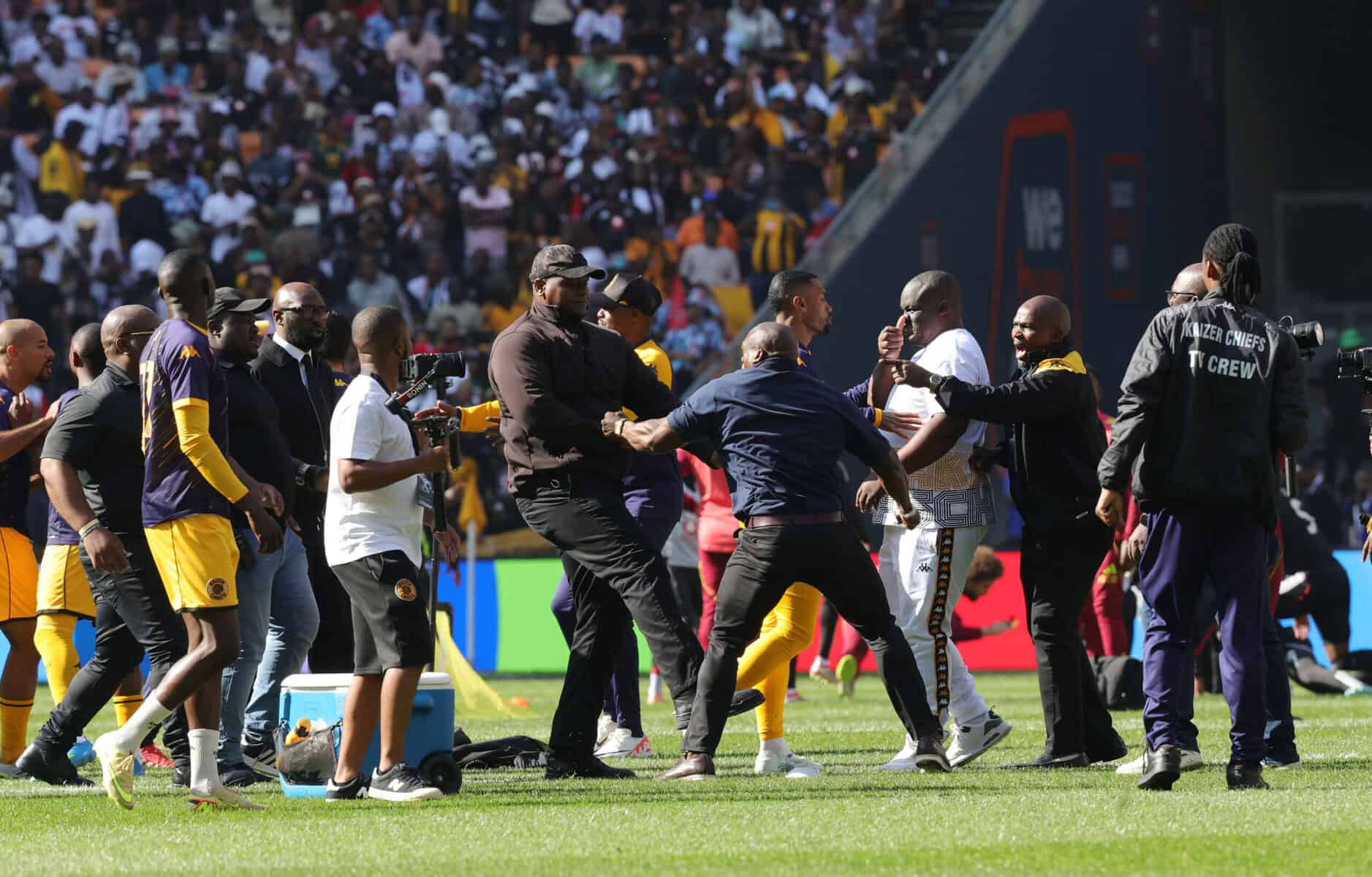 Football - Betway Premiership 2025/26 - Orlando Pirates v Kaizer Chiefs - FNB Stadium - Johannesburg