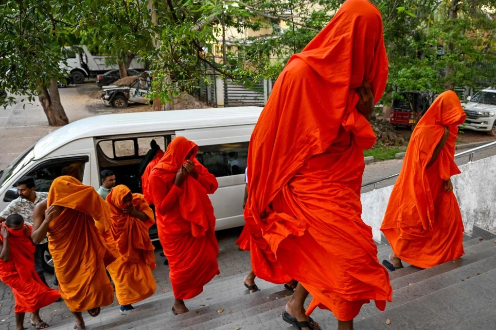 202604Sri-Lankan-Monks-