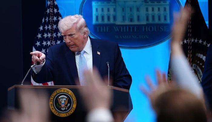 202604Trump-Threatens-Journalist-With-Jail-Over-Iran-Rescue-Leak