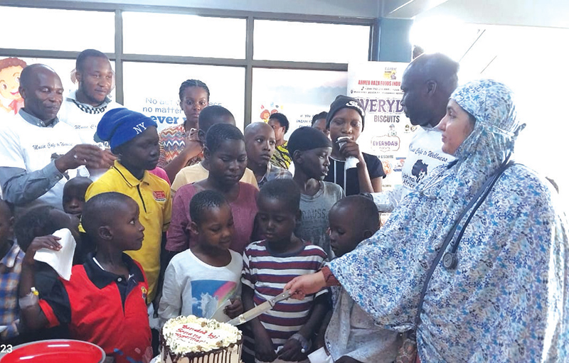 202604Volunteers-at-cancer-institute-1