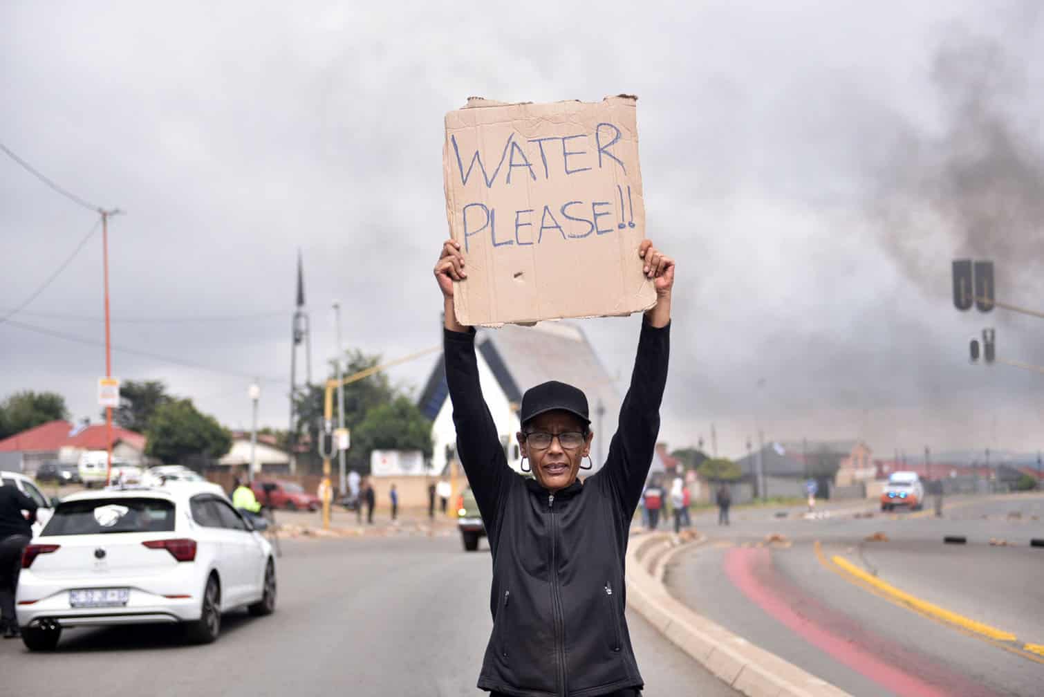 202604water-crisis-westbury-joburg-pemmy-majodina