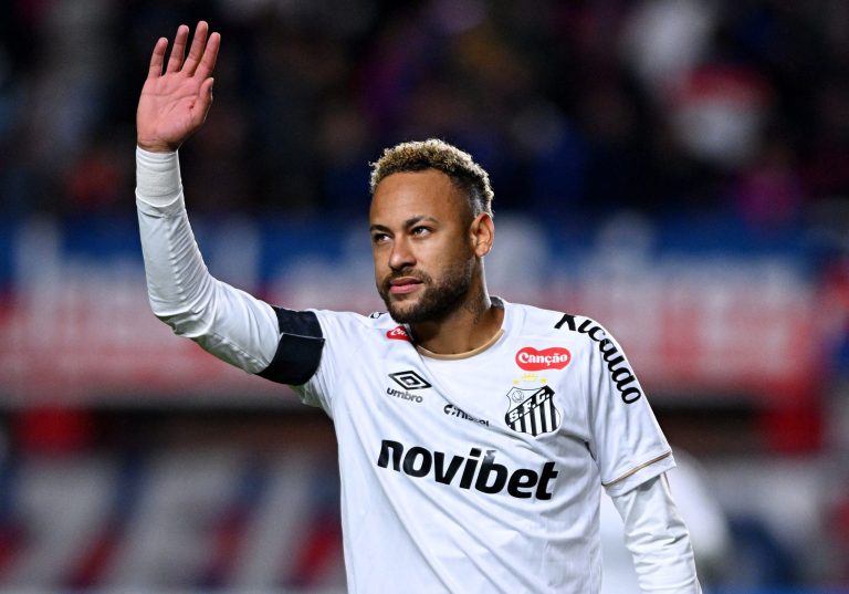 2026052026-04-28T220753Z_1809034665_UP1EM4S1PH3EN_RTRMADP_3_SOCCER-SUDAMERICANA-SLO-SAN-scaled-1