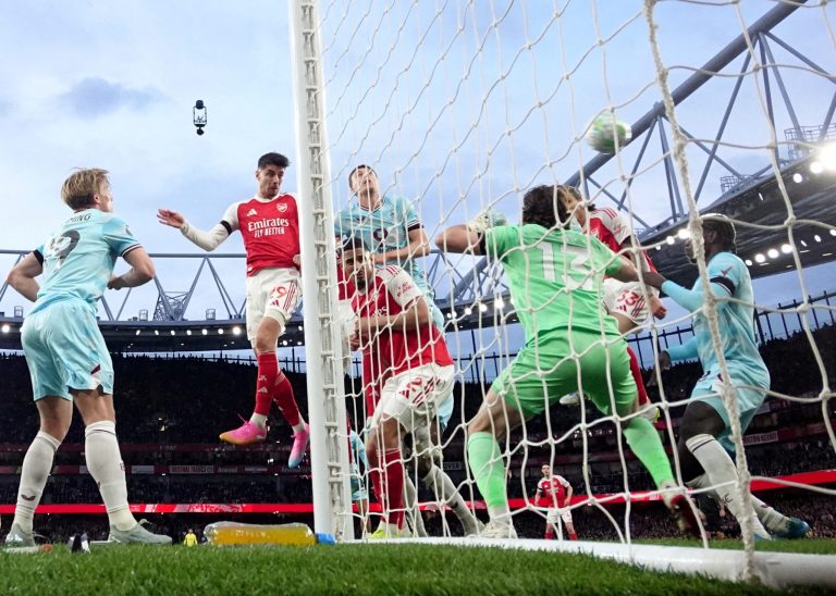 2026052026-05-18T200525Z_716186216_UP1EM5I1JT0EE_RTRMADP_3_SOCCER-ENGLAND-ARS-BUR-scaled-1