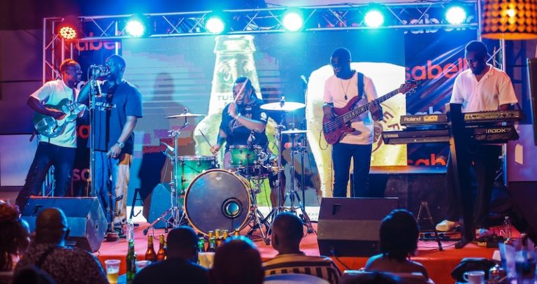 202605Abeeka-band
