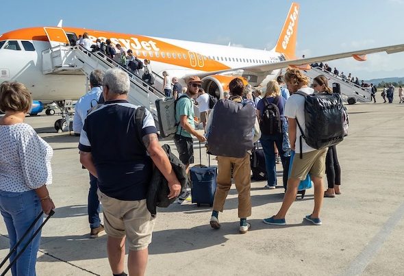 202605EasyJet-Flight-Diverted-To-Rome-After-Passengers-Power-Bank-Found-Charging-In-Aircraft-Hold