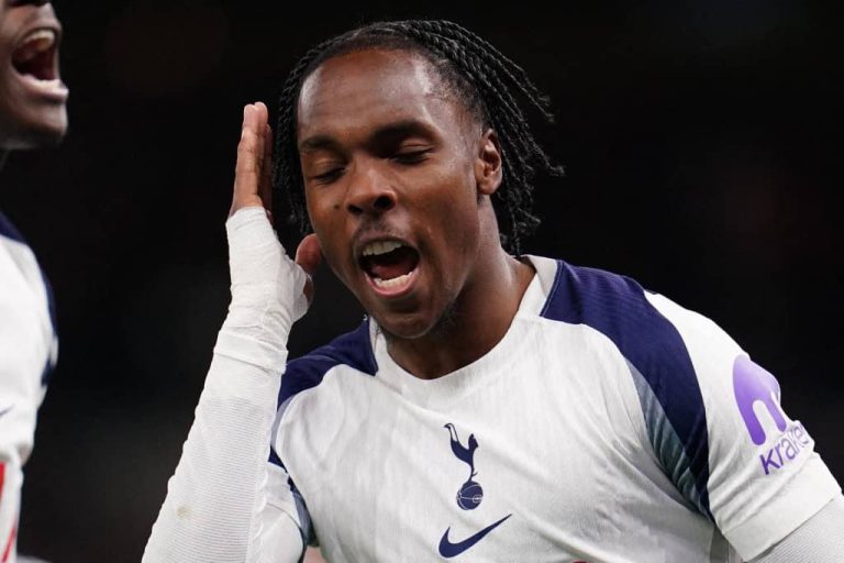 Tottenham Hotspur v Leeds United - Premier League