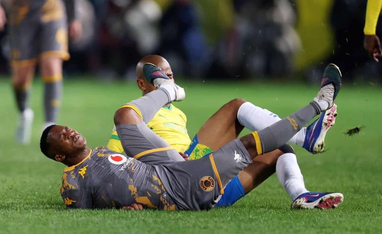 Football - Betway Premiership 2025/26 - Mamelodi Sundowns v Kaizer Chiefs - Loftus Versfeld Stadium - Pretoria