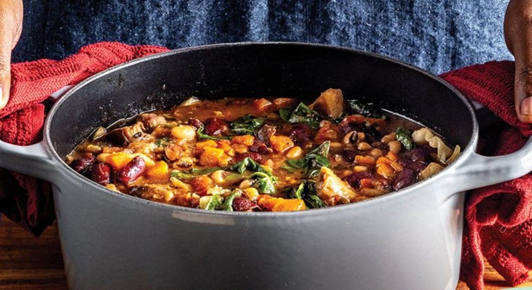202605Meaty-Minestrone_825x450